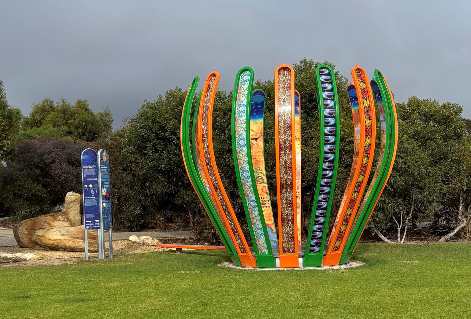 Genestreaming Journey Sculpture